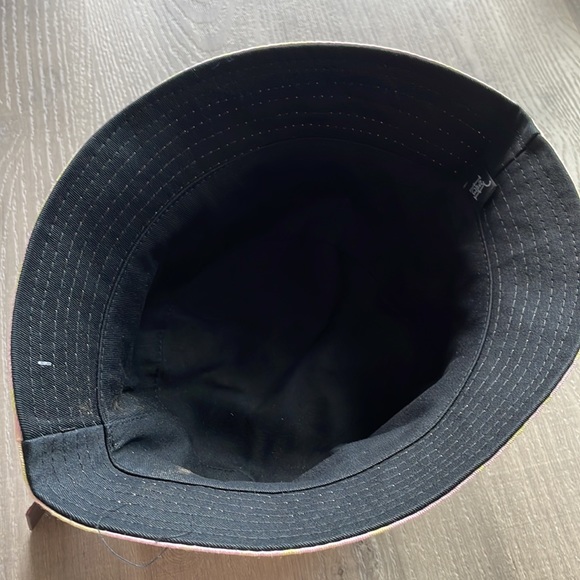 Ed Hardy tie dye | reversible bucket hat NWT - Picture 2 of 3